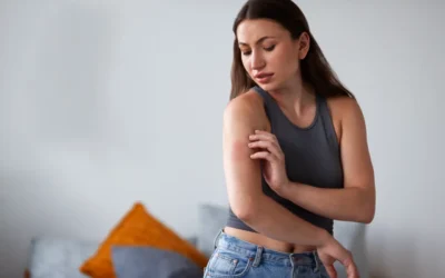 Pikkelysömör (psoriasis) – tünetek, okok, kezelés, életmód